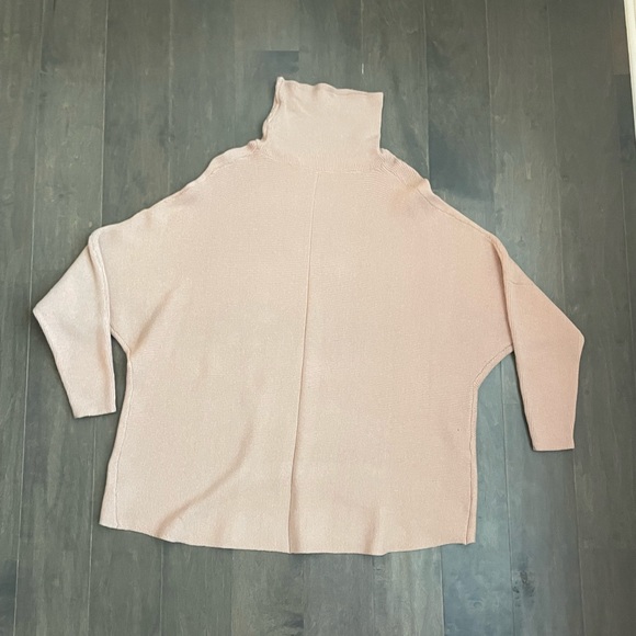 Sweater - Picture 3 of 4